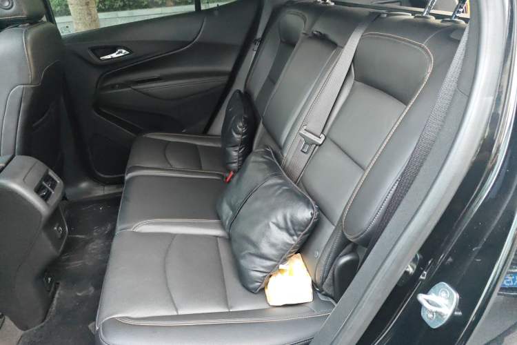 Used Chevrolet Equinox 2018 RS 550T Automatic All-Wheel-Drive Boundary Edition Left Rear Seat