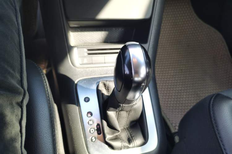 Used Volkswagen Tiguan L 2015 1.8TSI Automatic Two-Wheel Drive Trend Edition
