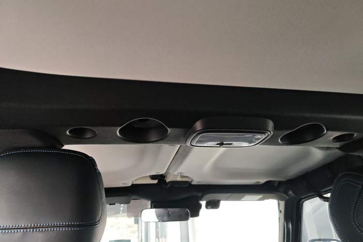 Used BAIC Off-Road BJ40 2023 2.0D Automatic Four-Wheel Drive Blade Hero Edition Adventurer Type