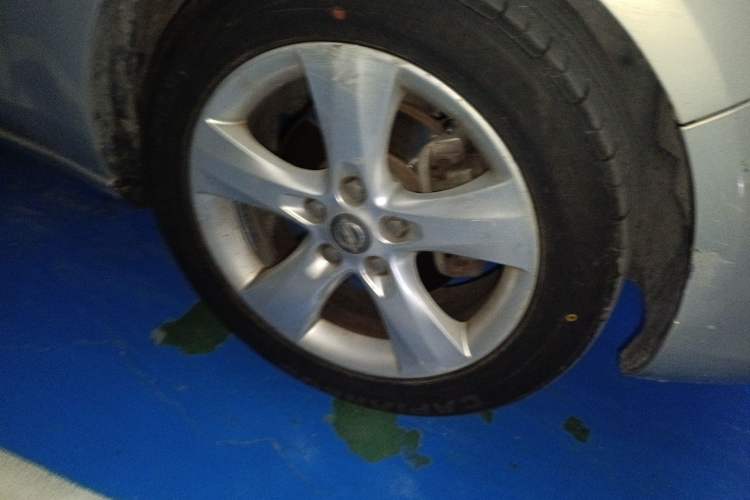 Used Opel Zafira 2013 1.4T Seven-Seater Luxury Model Right Front Wheel Hub