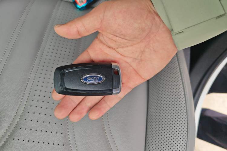 Used Ford Escape 2020 EcoBoost 245 Four-Wheel Drive Titanium Edition Vehicle Key