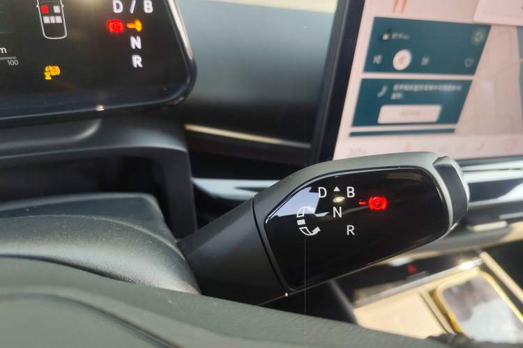 Used Volkswagen ID.UNYX 2024 Pro Long-Range Version
