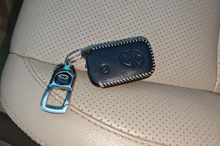 Used BYD S6 2014 2.0L Manual Luxury 5-Seater Vehicle Key