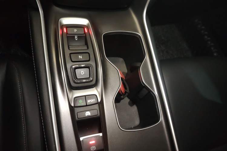 Used Honda Accord 2018 Rui Hybrid 2.0L Rui Ling Edition China VI
