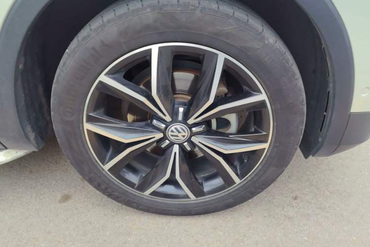 Used Volkswagen Tiguan L 2017 380TSI Automatic All-Wheel-Drive Flagship Edition
