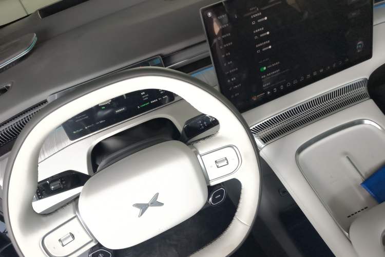 Used XPeng X9 2026 Model—Range-Extended Version 1602 Ultra