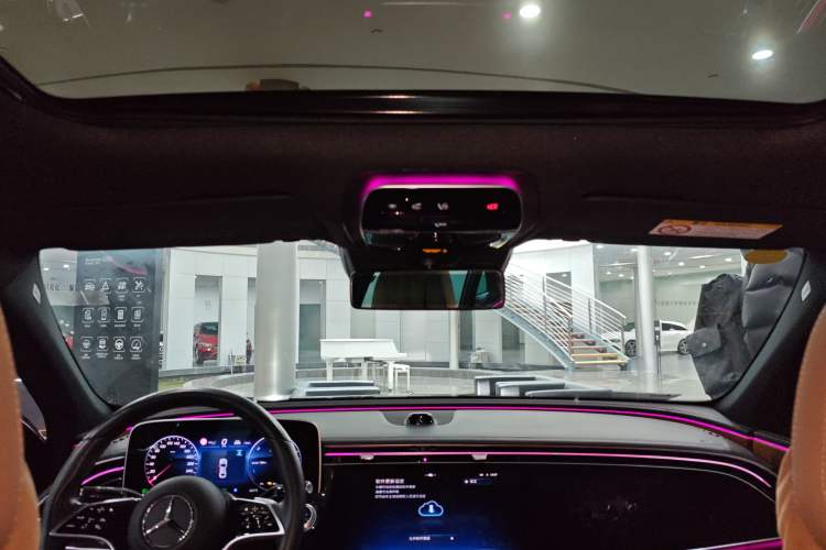 Used Mercedes-Benz E-Class New Energy 2024 E 350 e L Plug-in Hybrid Sedan
