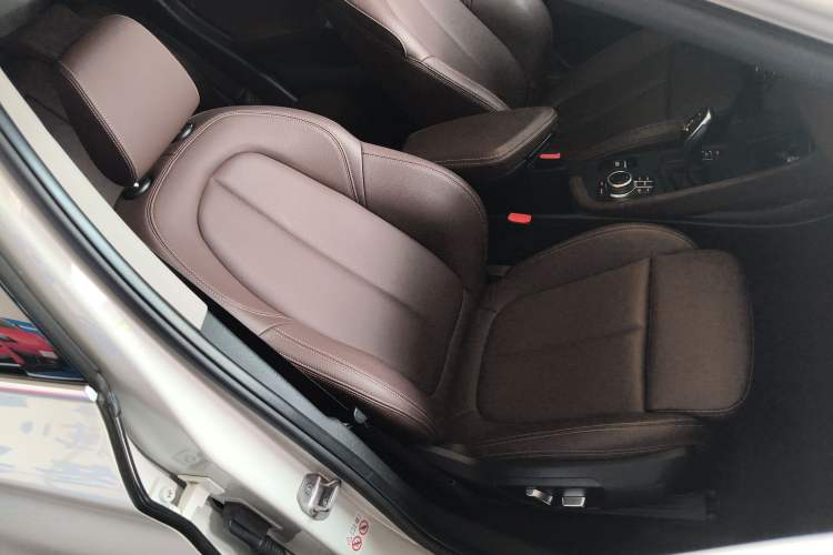 Used BMW X1 2022 sDrive25Li Leading Model
