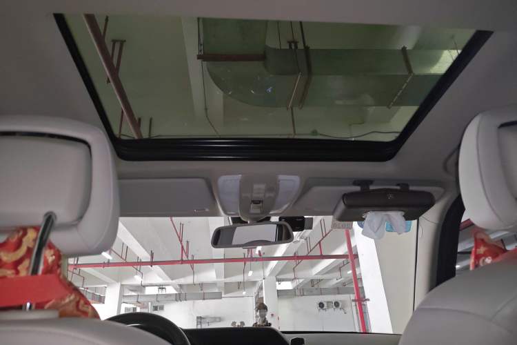 Used Mercedes-Benz GLK-Class 2013 GLK 300 4MATIC Dynamic Sunroof Model