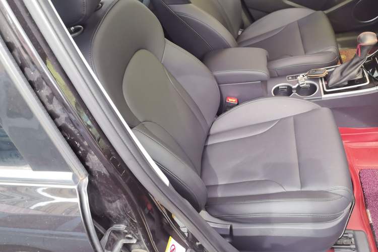 Used Haval H2 2017 Red-Label 1.5T Automatic Two-Wheel Drive Luxury Model