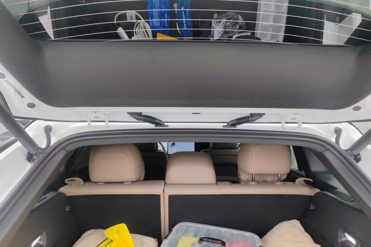 Used Li Auto i6 2025 Model Two-Wheel-Drive Standard Type