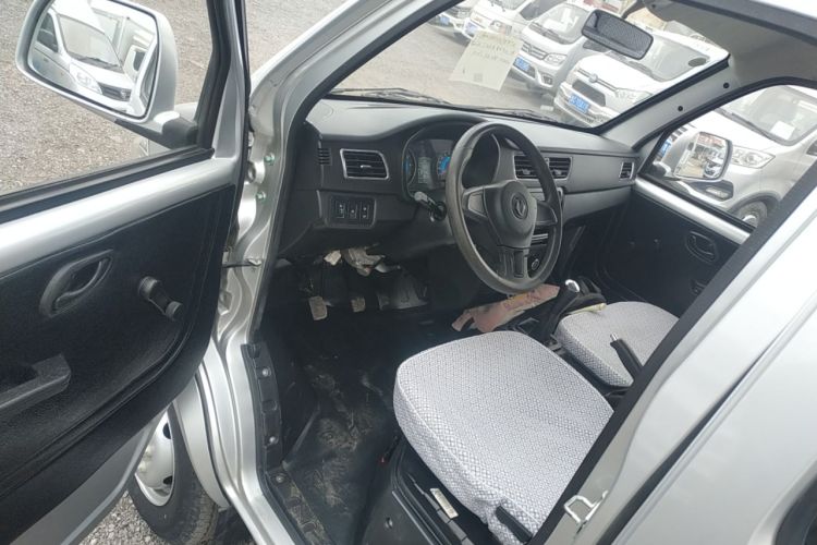 Used Dongfeng Xiaokang D52 2019 1.5L Revised Base Version with Dual Rear Wheels National Emission Standard VI DK15
