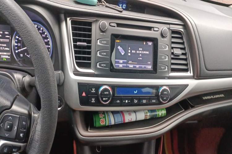 Used Toyota Highlander 2018 2.0T Four-Wheel Drive Luxury Edition 7 Seats China V Emission Standard
