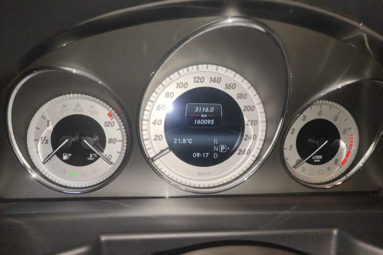 Used Mercedes-Benz GLK-Class 2013 Facelift GLK 300 4MATIC Fashion Edition