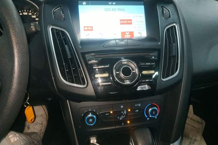 Used Ford Focus 2017 Hatchback 1.6L Automatic Comfort Plus SmartDrive Edition Audio And AC Panel