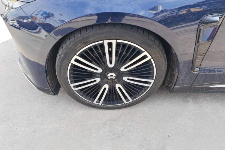 Used Nio ET9 2025 100kWh Signature Edition
