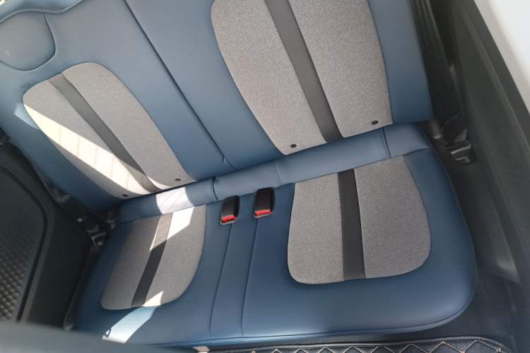 Used Wuling Hongguang MINIEV 2022 GAMEBOY 200km Gaming Edition with Lithium Iron Phosphate Left Rear Seat