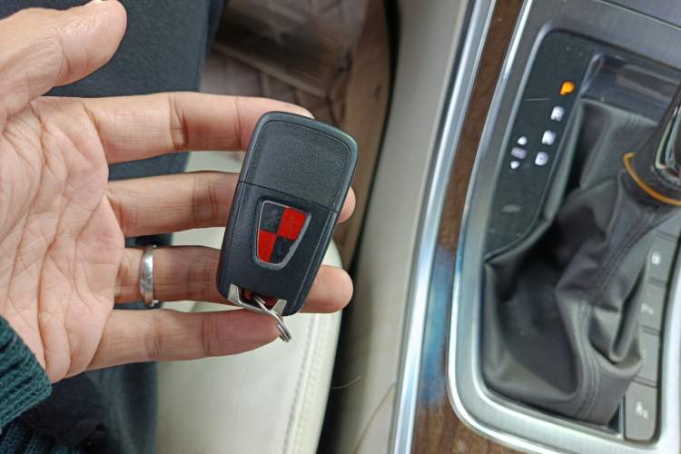 Used Roewe e950 2016 1.4T Executive Deluxe Edition Vehicle Key