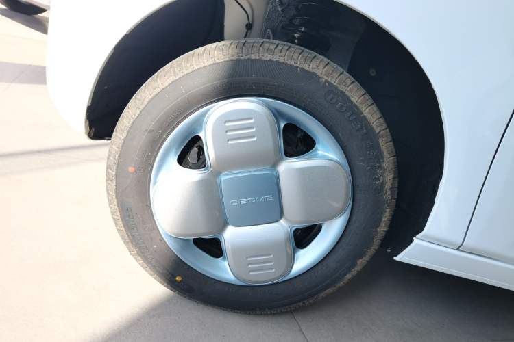 Used Geely Galaxy Panda 2024 Panda Mini 200km Endurance Bear