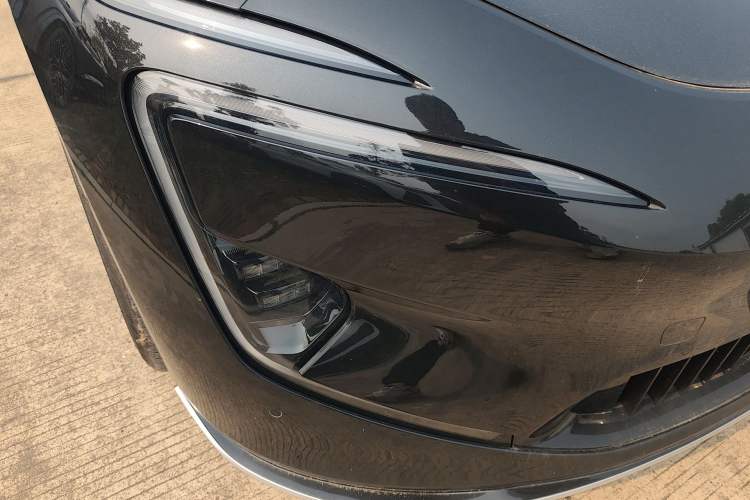 Used Avatr 12 2026 Ultra Pure-Electric All-Wheel-Drive Version Right Front Headlight