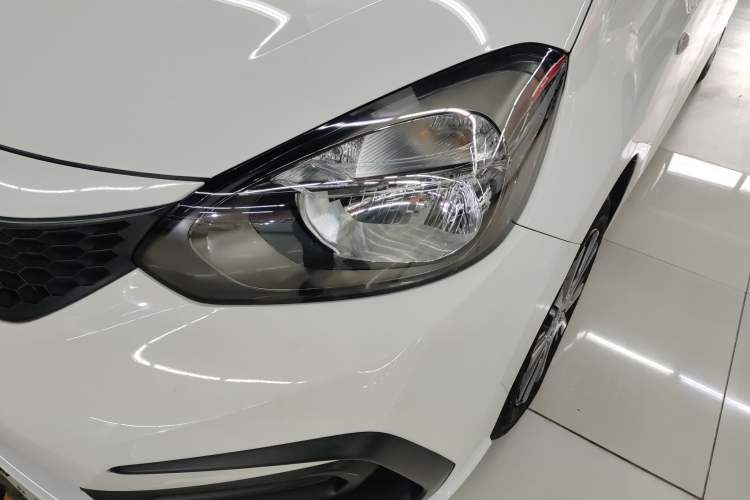 Used Honda Fit 2022 1.5L CVT Trendy Sunroof Edition Left Front Headlight