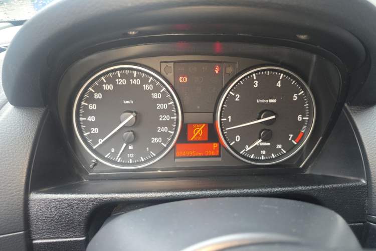 Used BMW X1 2014 sDrive18i Fashion Model Instrument Cluster