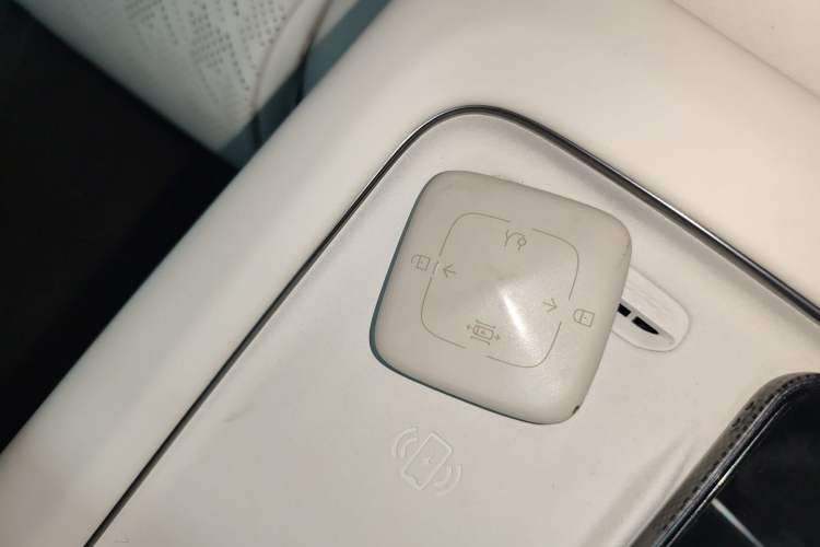 Used Zeekr 7X 2025 75 kWh Rear-Wheel Drive Intelligent Driving Version Interior 1