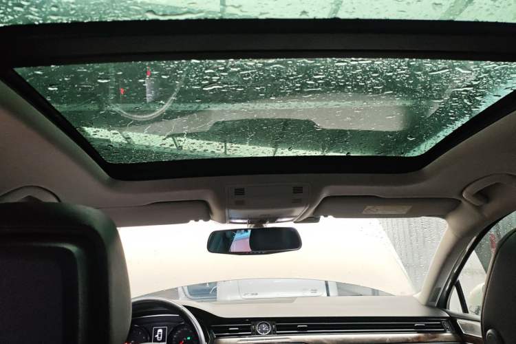 Used Volkswagen Magotan 2018 Facelift 330TSI DSG Luxury Model
