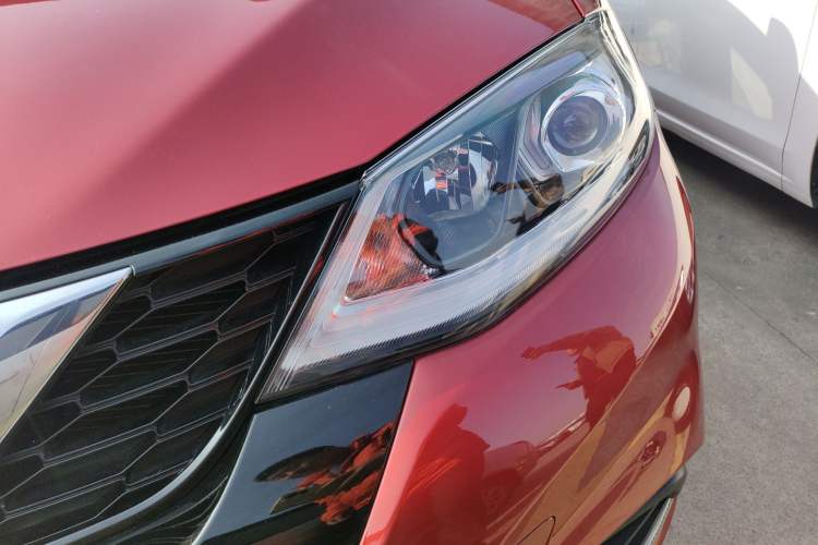 Used Nissan Tiida 2021 1.6L CVT Smart Drive Edition Left Front Headlight