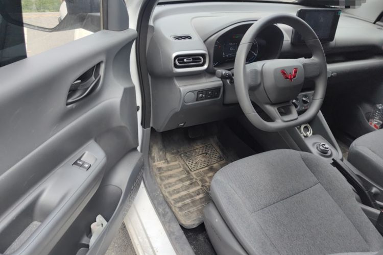 Used Wuling Hongguang New Energy 2025 Extended-Range Hybrid 50 km Standard Version Driver Seat