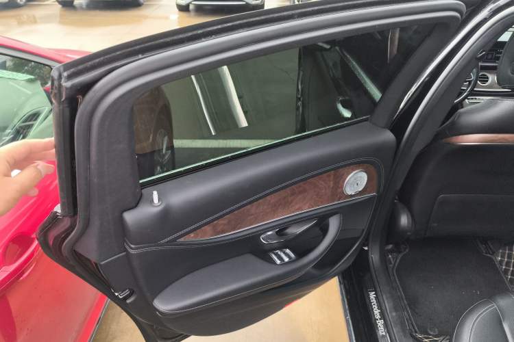 Used Mercedes-Benz E-Class 2020 Facelift E 260 L
