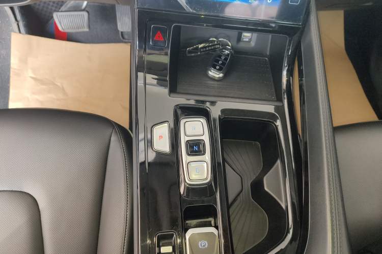 Used Hyundai Custo 2021 270TGDi Prestige LUX Gear Lever