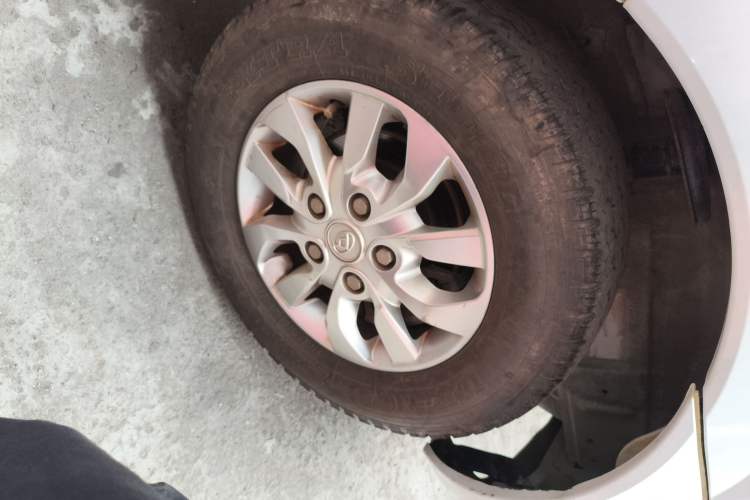 Used SAIC MAXUS Xintu V80 2021 2.0T PLUS AMT City Edition Short Wheelbase Ultra-Low Roof 5/6-Seater
