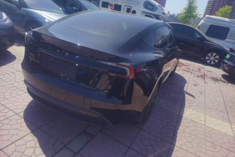 Used Tesla Model 3 2023 Long-Range All-Wheel-Drive Version
