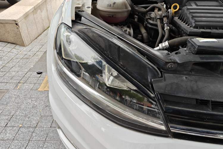 Used Volkswagen Golf 2018 230TSI Automatic Comfort Model
