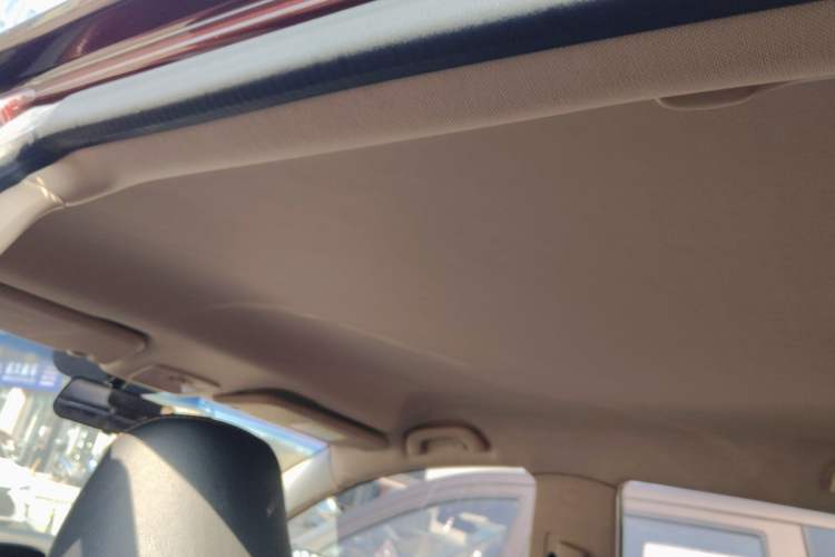 Used Baojun 560 2016 1.8L iAMT Elite Edition