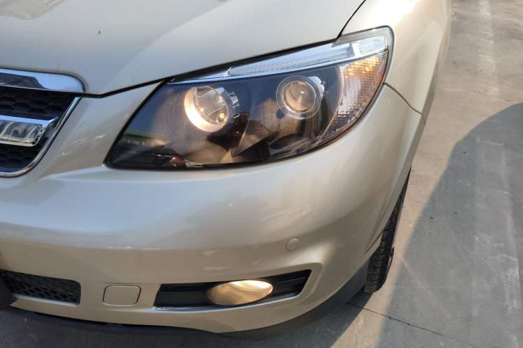 Used BYD S6 2014 1.5TI Manual Luxury 5-Seater
