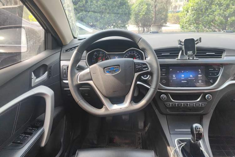 Used Geely Auto Emgrand 2017 Sedan Million Edition 1.5L Manual - Upward Version
