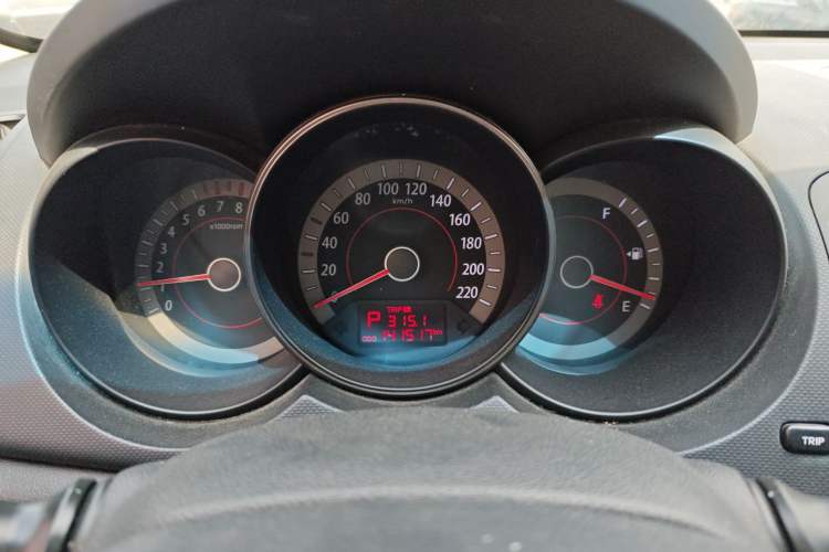 Used Kia Forte 2012 1.6L AT GL Commemorative Edition Instrument Cluster