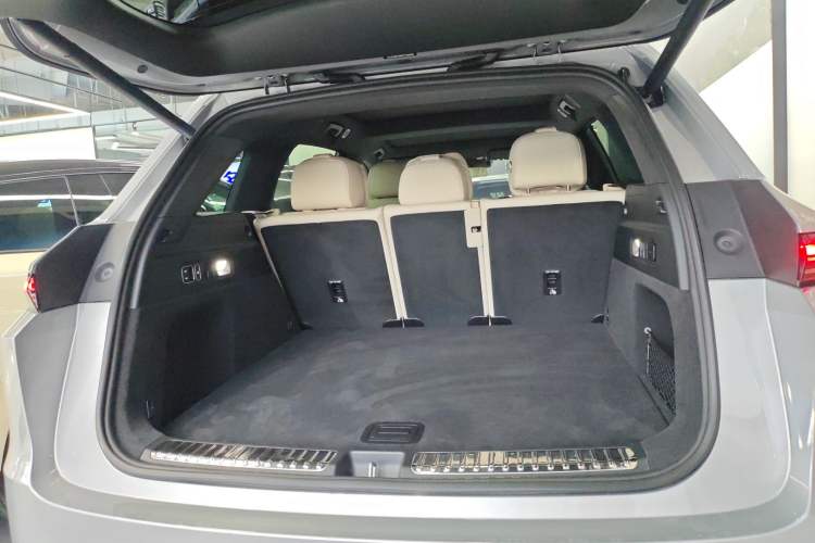 Used Li Auto L7 2025 Max Smart Refresh Edition Trunk
