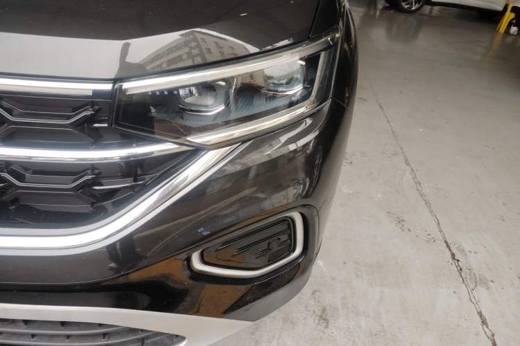 Used Volkswagen Tayron 2024 300TSI Two-Wheel-Drive Luxury Plus Advanced Version