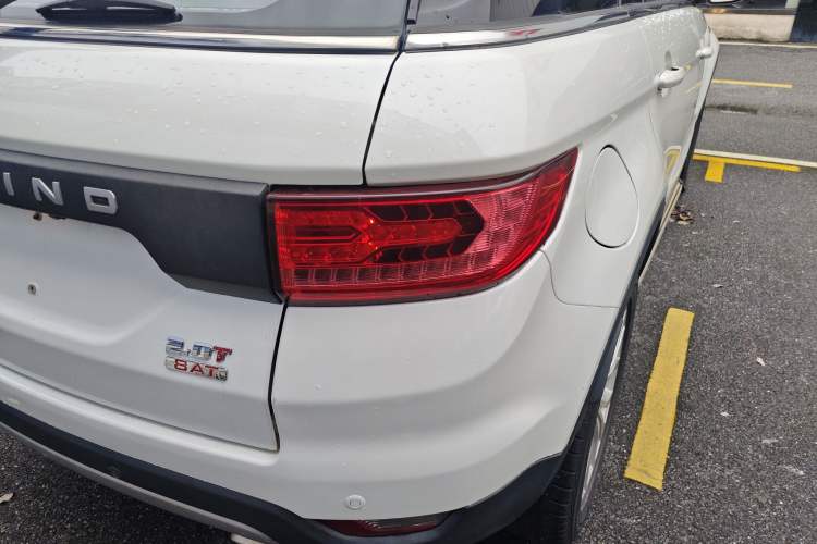 Used Land X7 2016 2.0T Panoramic Prestige Edition Right Rear Taillight