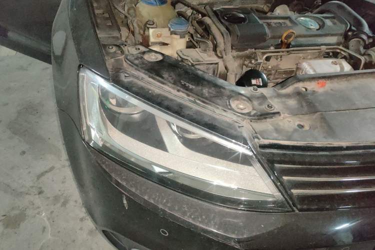 Used Volkswagen Sagitar 2012 1.4TSI Automatic Luxury Edition