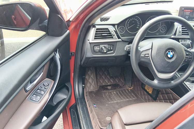 Used BMW 3 Series 2019 320Li Fashion Model
