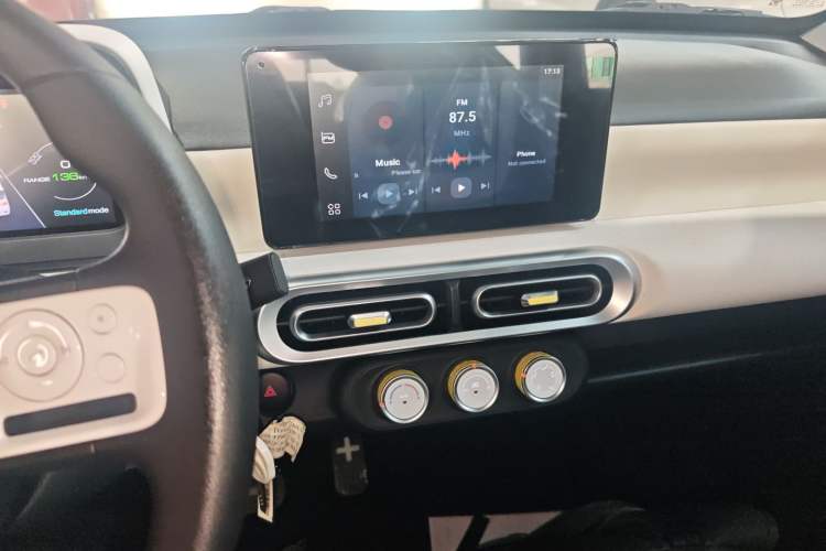 Used Wuling Hongguang MINIEV 2024 3rd Generation 170 km Audio And AC Panel