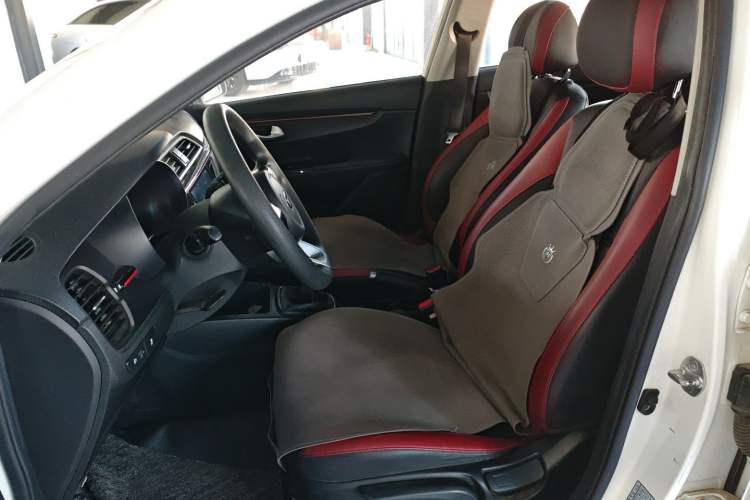 Used Kia KX Cross 2017 1.4L MT GLS