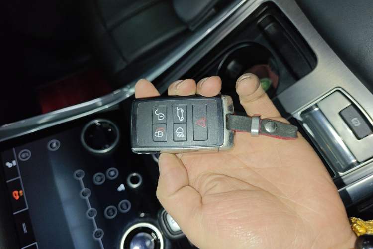 Used Land Rover Range Rover Sport 2020 3.0 L6 SE