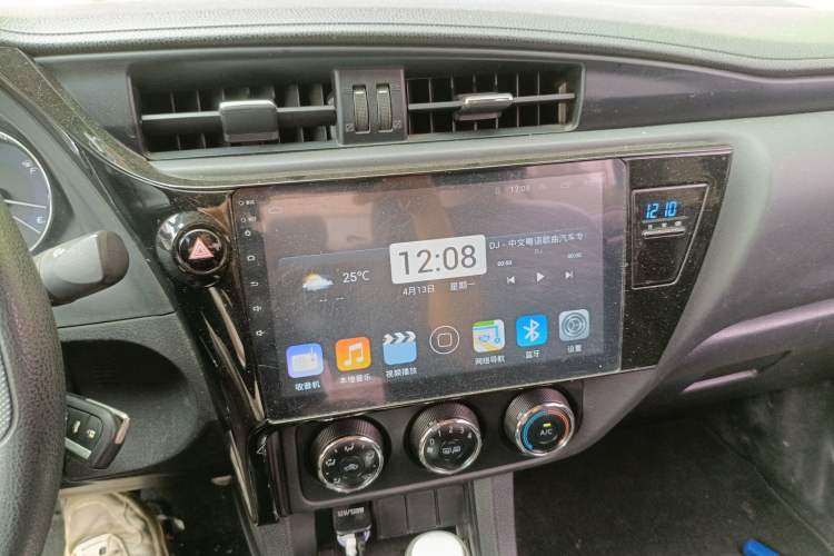 Used Toyota Corolla 2017 Revised Version 1.2T S-CVT GL Audio And AC Panel