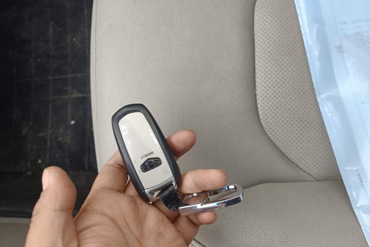 Used Geely Auto Emgrand 2014 Sedan 1.5L Manual Elite Model Interior 1