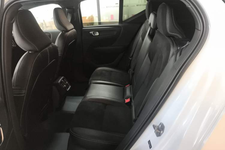 Used Volvo XC40 2020 T4 Four-Wheel Drive Smart & Sporty Edition Left Rear Seat